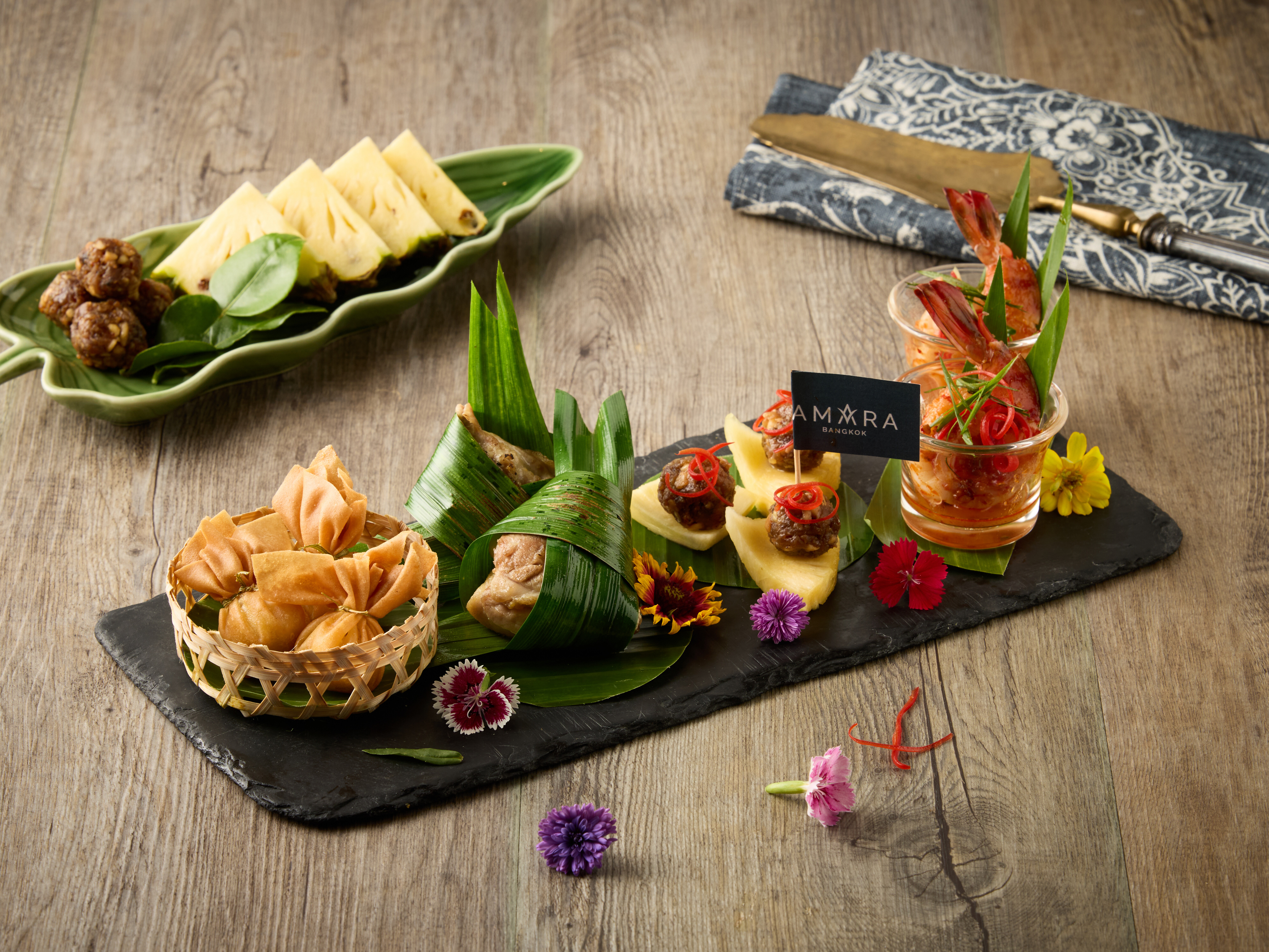 Four blessings platter