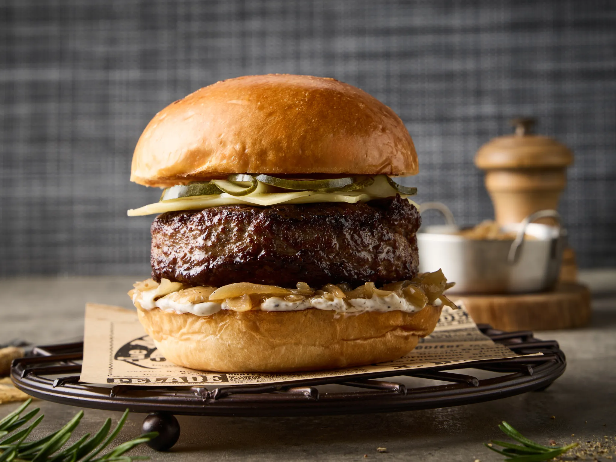 AMARA cheese burger